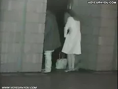 Cô gái tóc vàng bitch se xesheo mostra