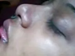 Cô gái tóc con heo sexy vàng babe rimjob blowjob đi văng từ phía sau